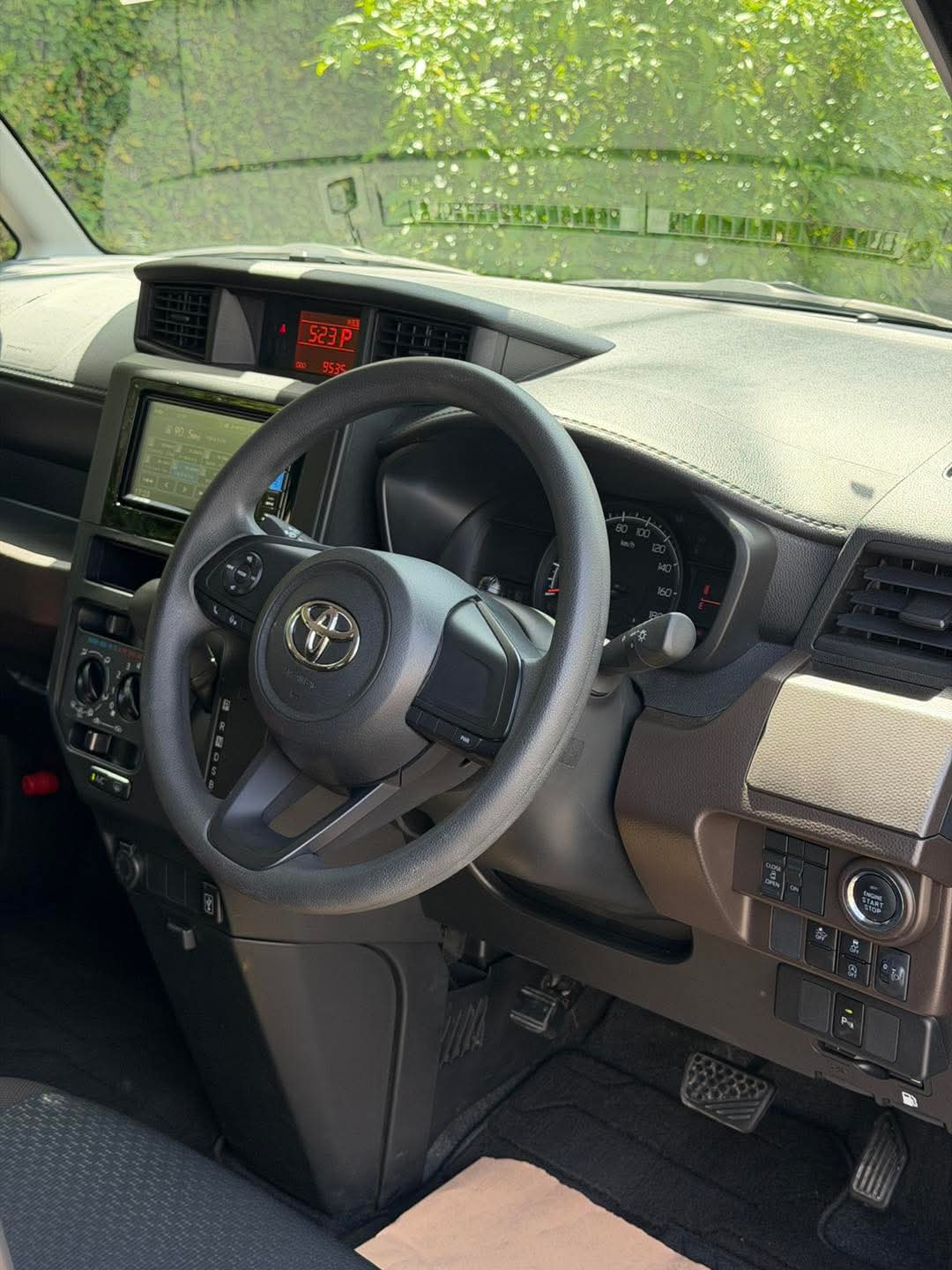 Toyota Roomy 2023 - නැවත සකස් කල වෑන් රථය sale in Sri Lanka - patpat.lk