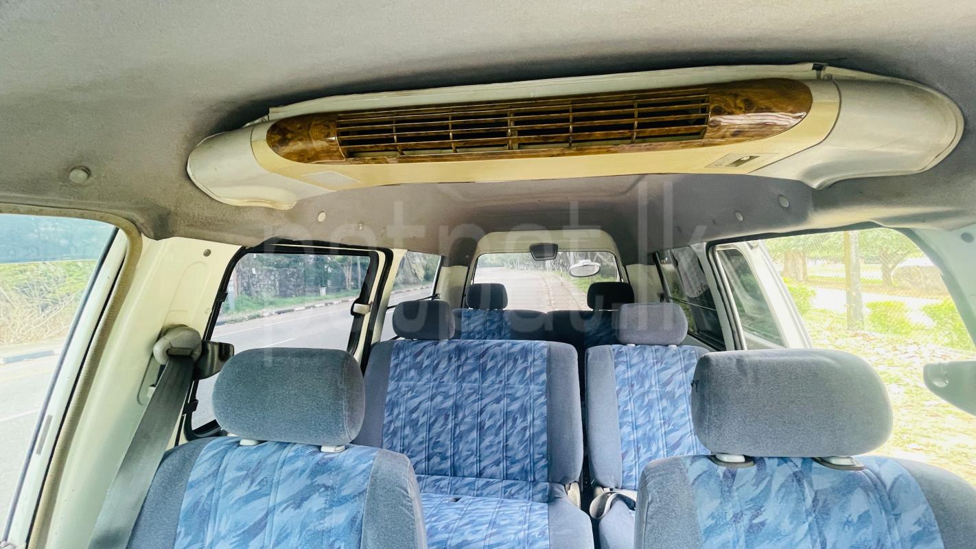 Toyota Noah 2000 - பயன்படுத்தப்பட்டது வேன் sale in Sri Lanka - patpat.lk