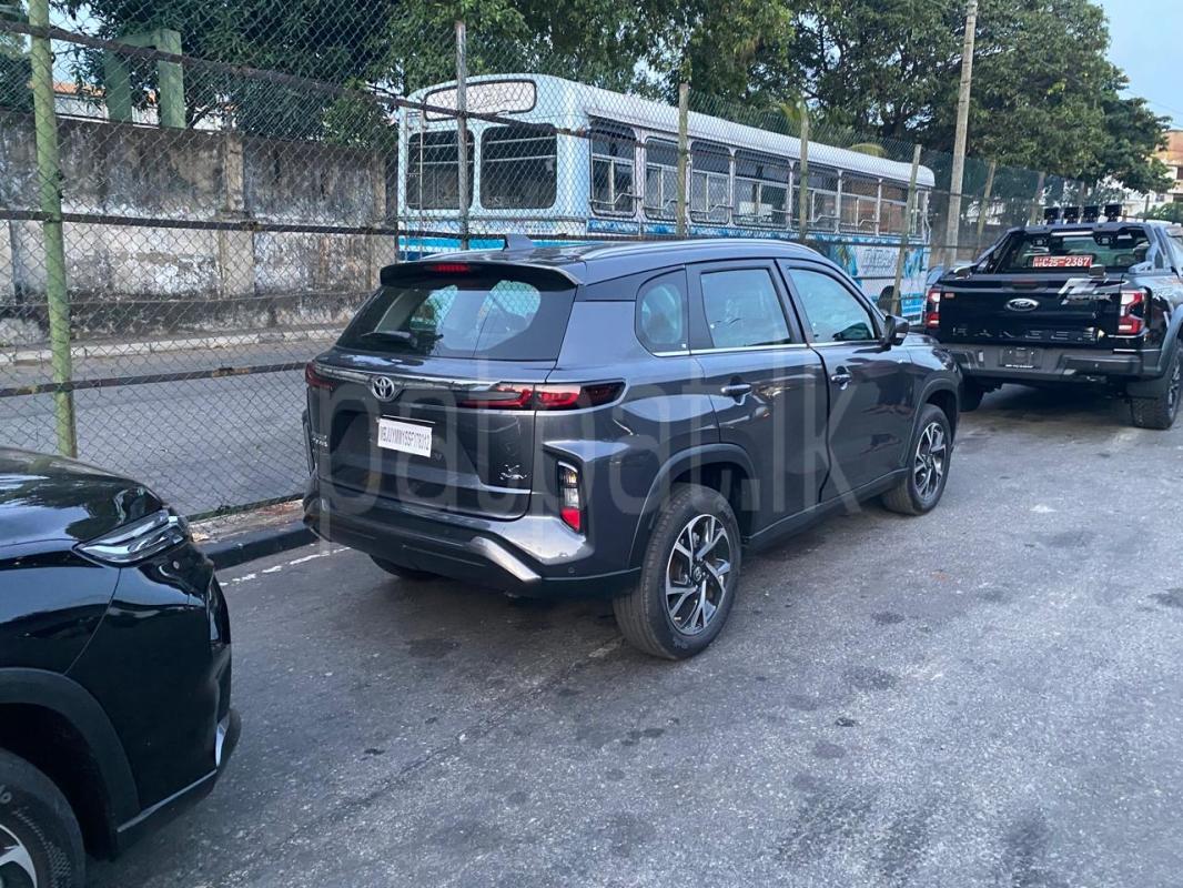 Advertisement image 4