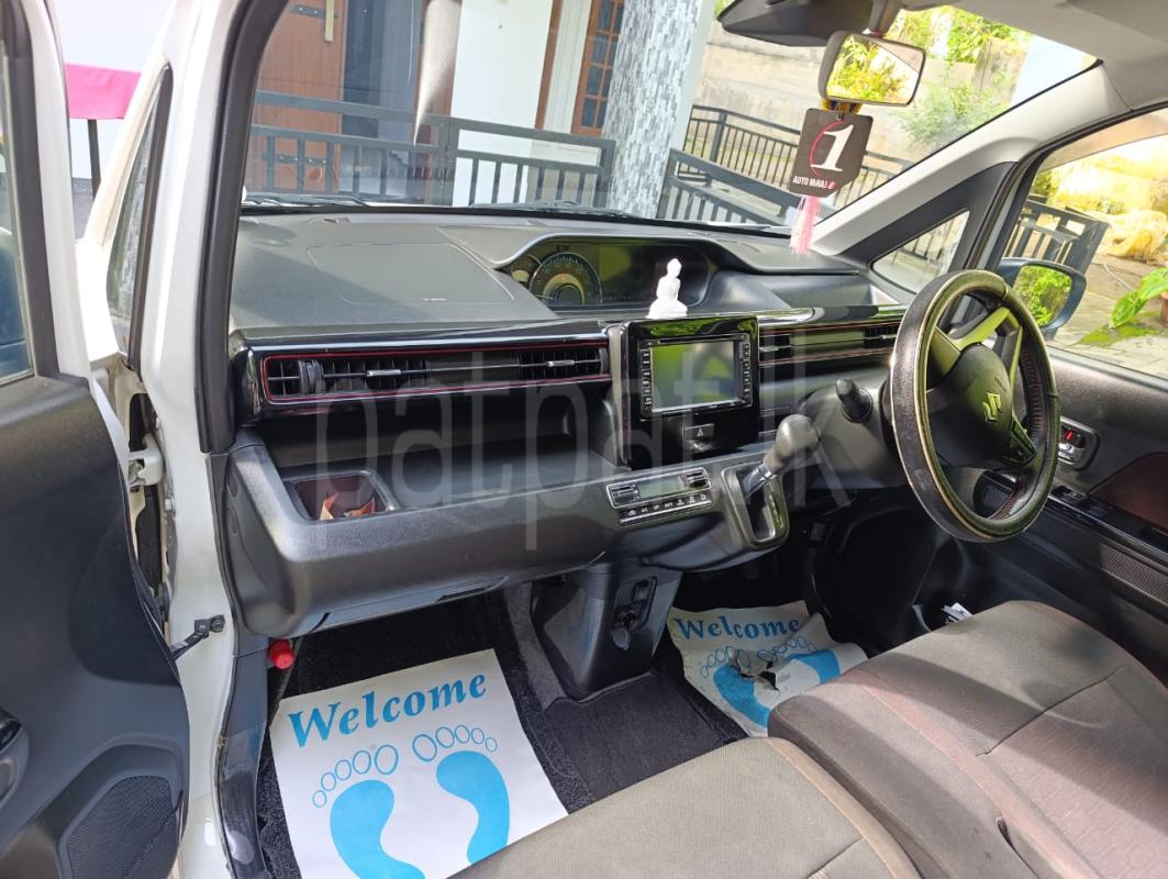 Advertisement image 4