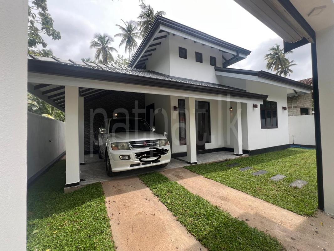 House for Sale in Negombo ads-image-1