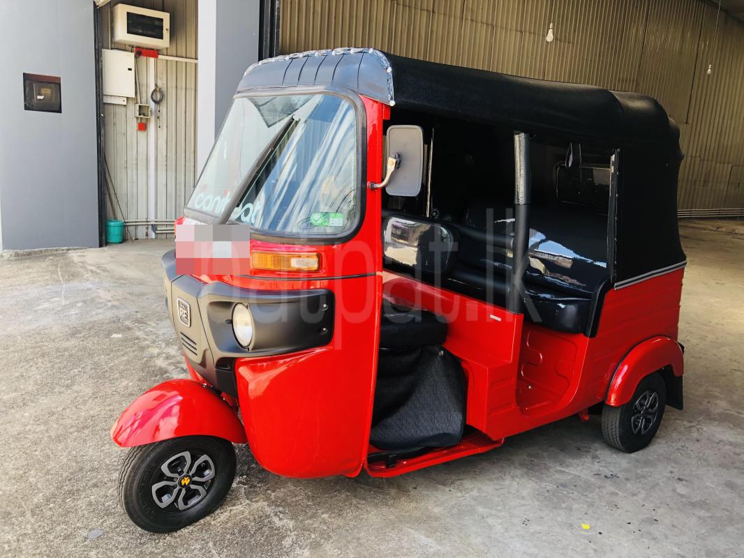 Bajaj Three Wheel 2015 - භාවිතා කරන ලද ත්‍රිරෝද රථය sale in Sri Lanka - patpat.lk