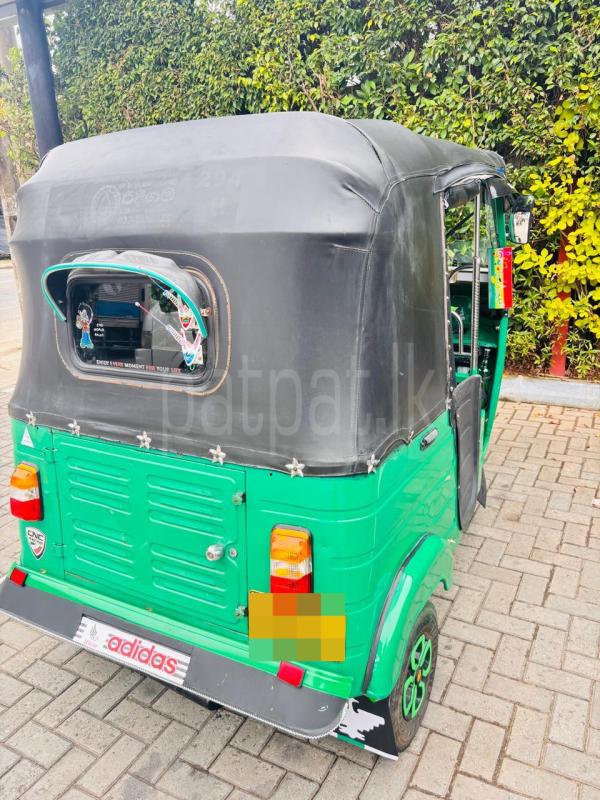 Bajaj Three Wheel 2007 - பயன்படுத்தப்பட்டது முச்சக்கர வண்டி sale in Sri Lanka - patpat.lk