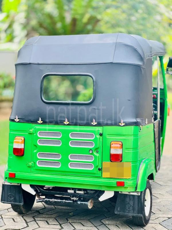 Bajaj Three Wheel 2011 - Used Three wheeler sale in Sri Lanka - patpat.lk