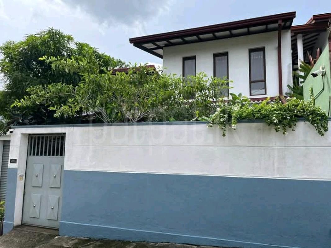 House for Sale in Mahara