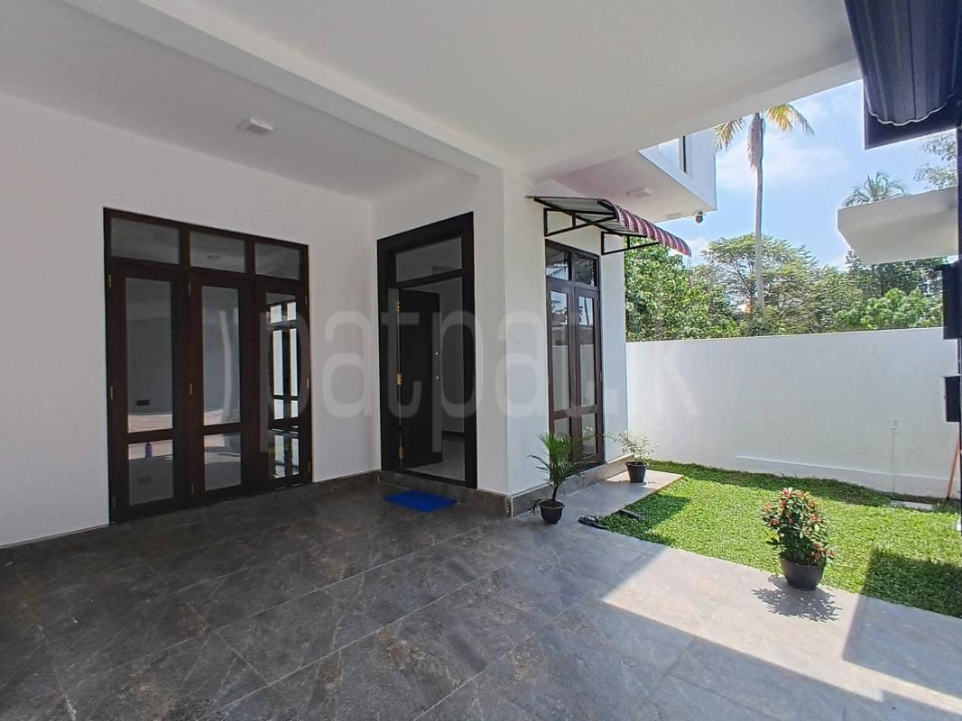 Advertisement image 5