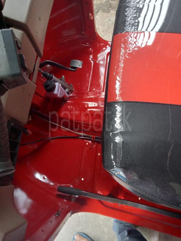 Bajaj 4 stroke 2015 - பயன்படுத்தப்பட்டது முச்சக்கர வண்டி sale in Sri Lanka - patpat.lk