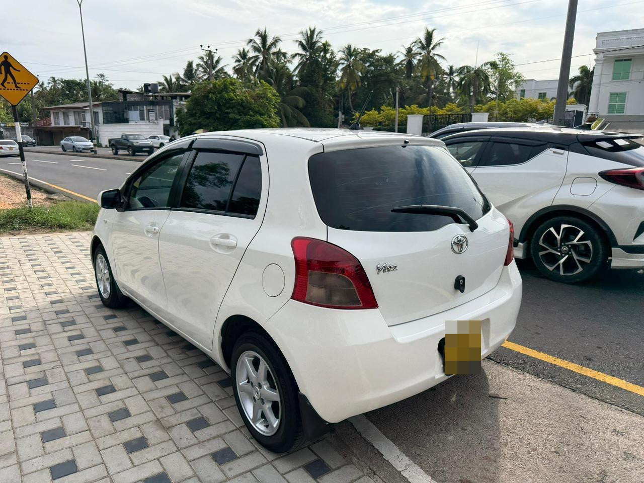 Toyota Vitz 2008 - பயன்படுத்தப்பட்டது கார் sale in Sri Lanka - patpat.lk