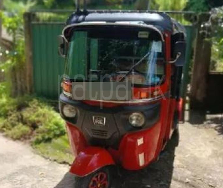 Bajaj 4 stroke 2014 - பயன்படுத்தப்பட்டது முச்சக்கர வண்டி sale in Sri Lanka - patpat.lk