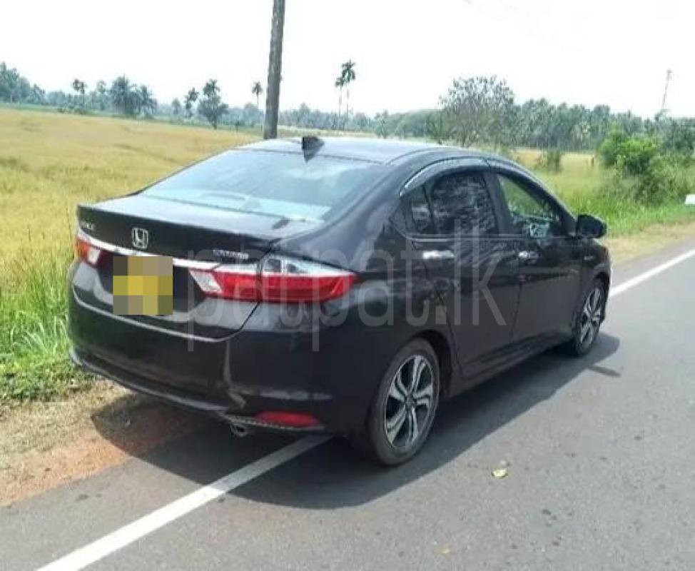 Honda Grace 2014 - Used Car sale in Sri Lanka - patpat.lk