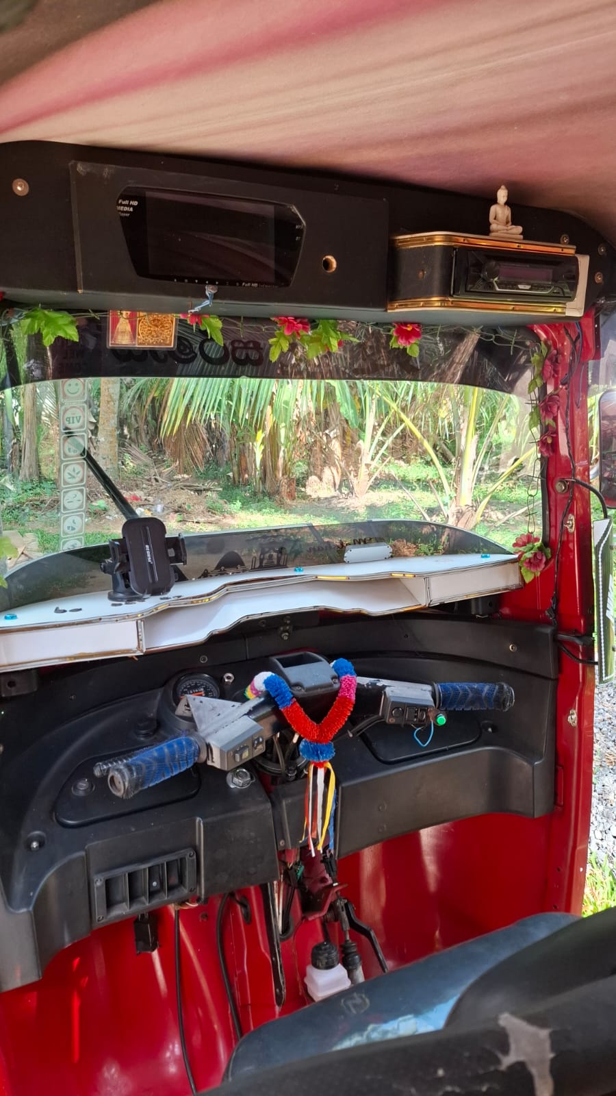 Bajaj Three Wheel 2015 - Used Three wheeler sale in Sri Lanka - patpat.lk