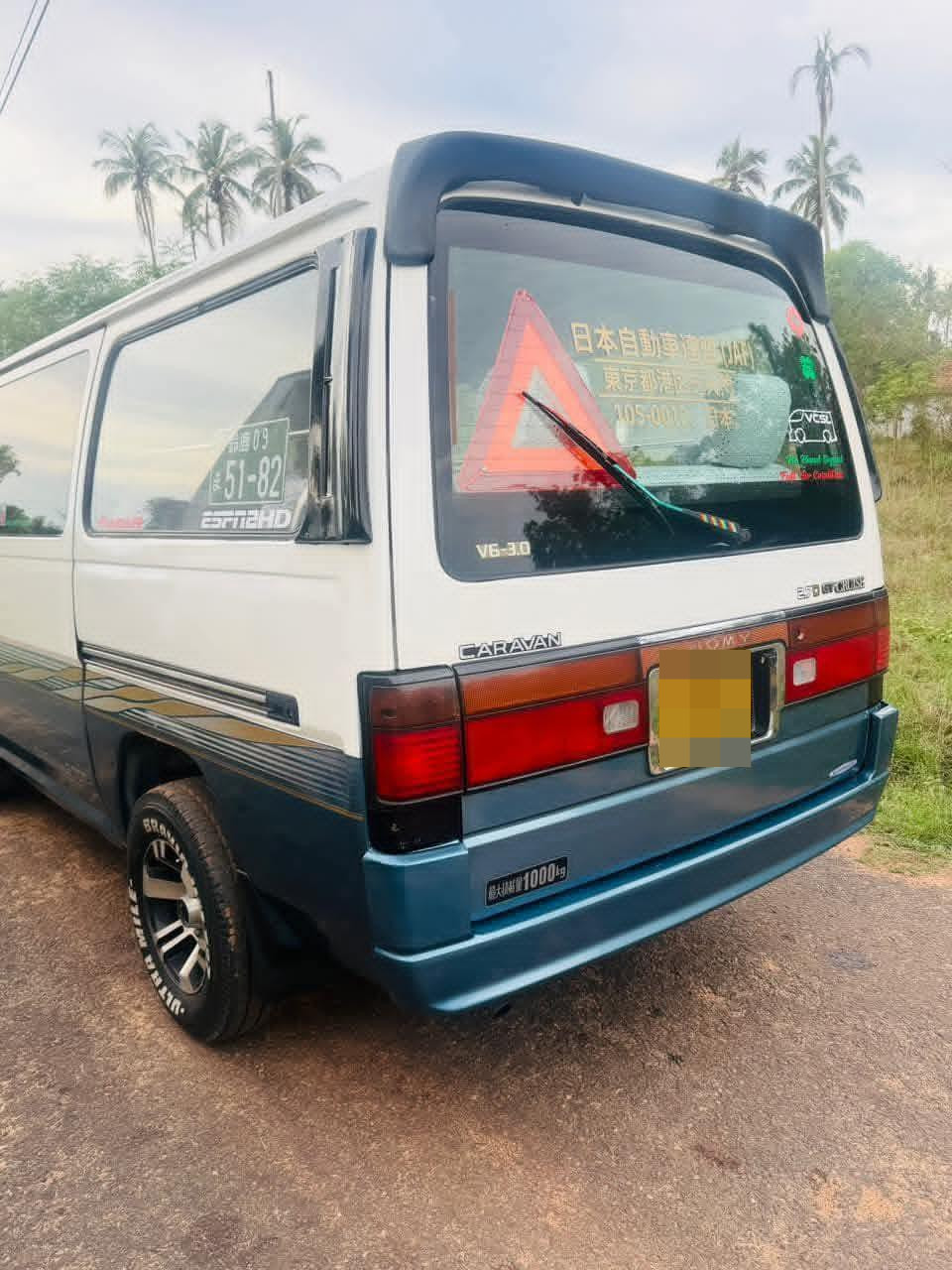 Nissan Caravan 2000 - பயன்படுத்தப்பட்டது வேன் sale in Sri Lanka - patpat.lk