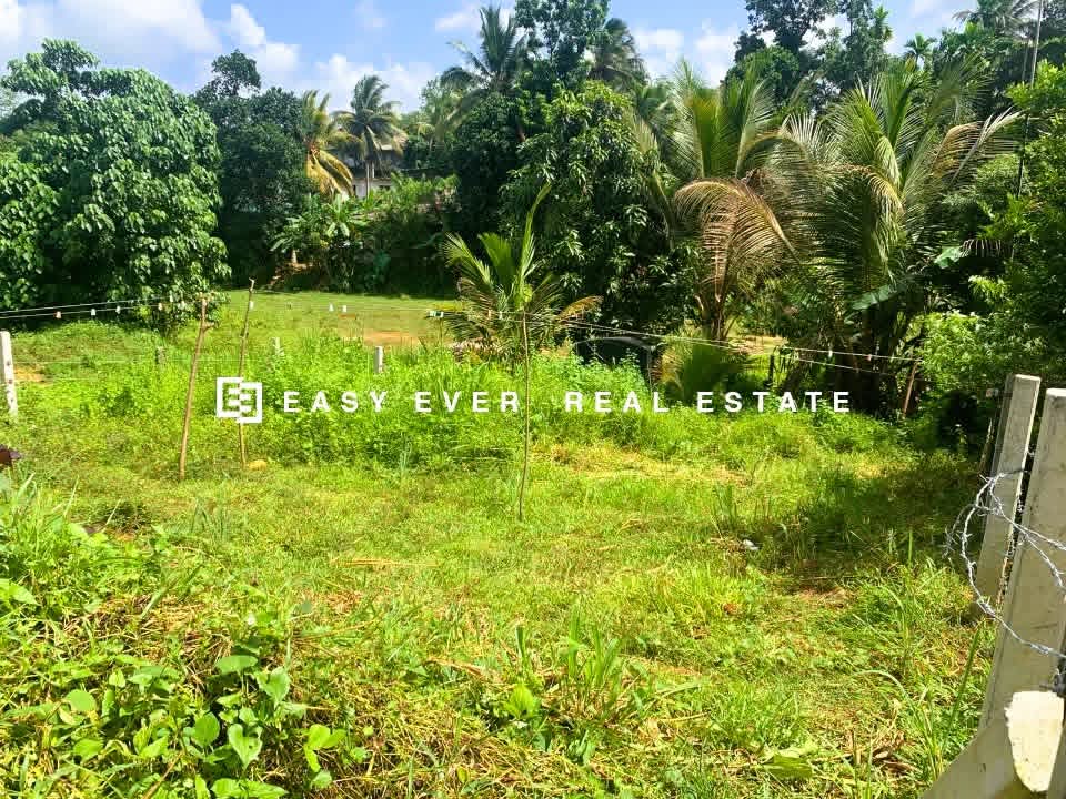 Residential Land for Sale in Meegoda