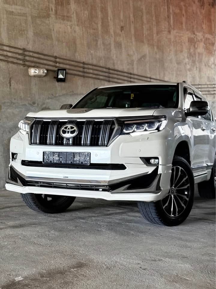 Toyota Land Cruiser Prado 2017 - பயன்படுத்தப்பட்டது SUV sale in Sri Lanka - patpat.lk