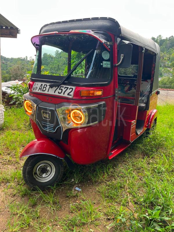 Bajaj Three Wheel 2019 - பயன்படுத்தப்பட்டது முச்சக்கர வண்டி sale in Sri Lanka - patpat.lk