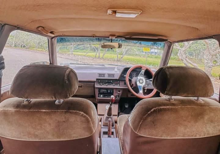 Toyota Carina 2001 - பயன்படுத்தப்பட்டது கார் sale in Sri Lanka - patpat.lk