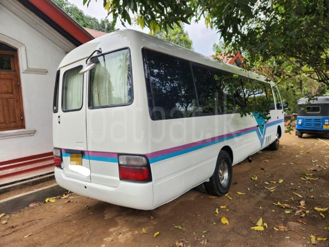 Toyota Coaster 2010 - பயன்படுத்தப்பட்டது பஸ் sale in Sri Lanka - patpat.lk