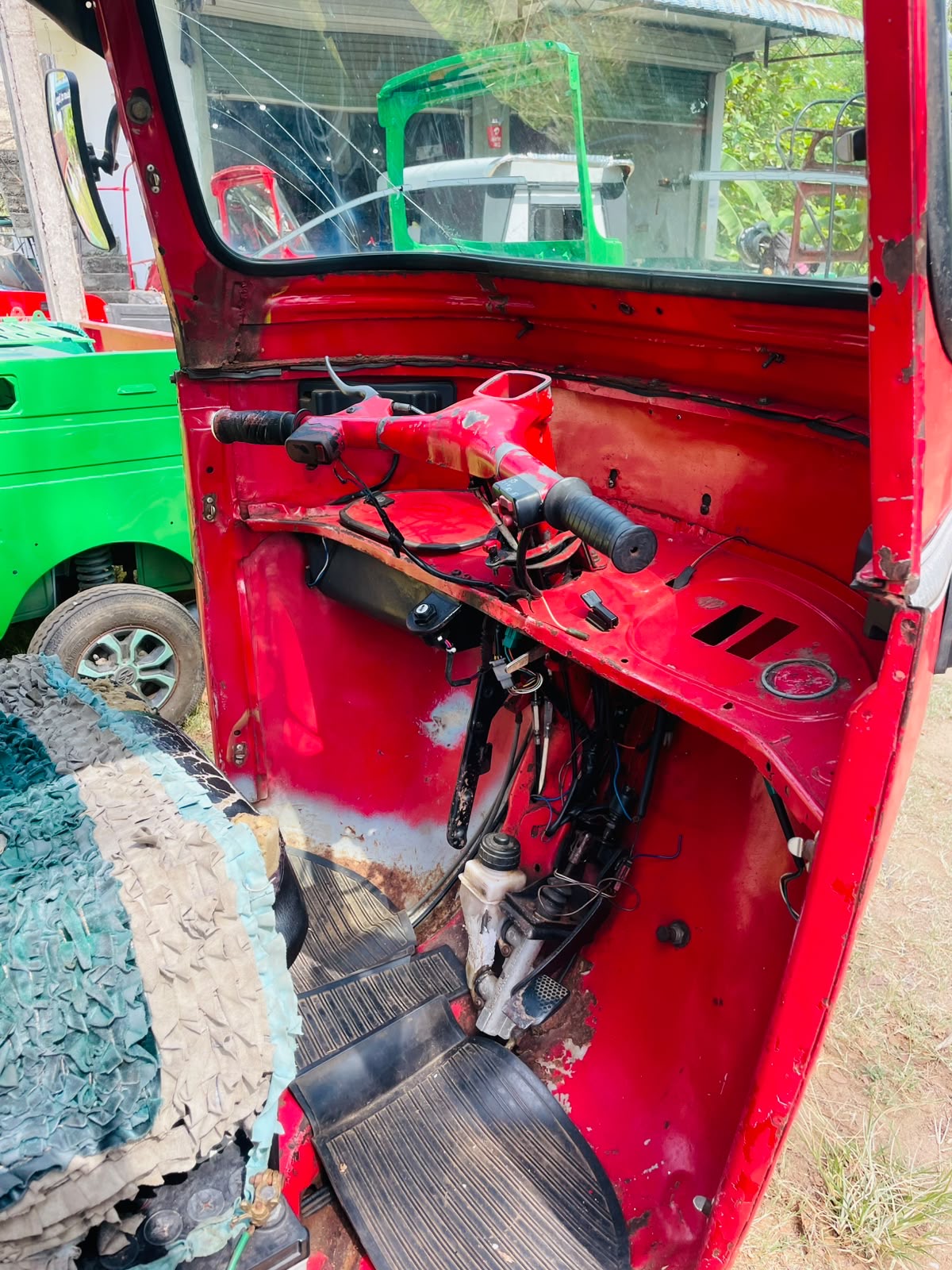 Bajaj 2 stroke 2005 - பயன்படுத்தப்பட்டது முச்சக்கர வண்டி sale in Sri Lanka - patpat.lk