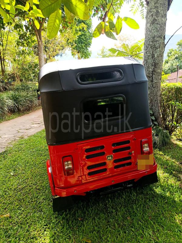 Bajaj Three Wheel 2017 - பயன்படுத்தப்பட்டது முச்சக்கர வண்டி sale in Sri Lanka - patpat.lk