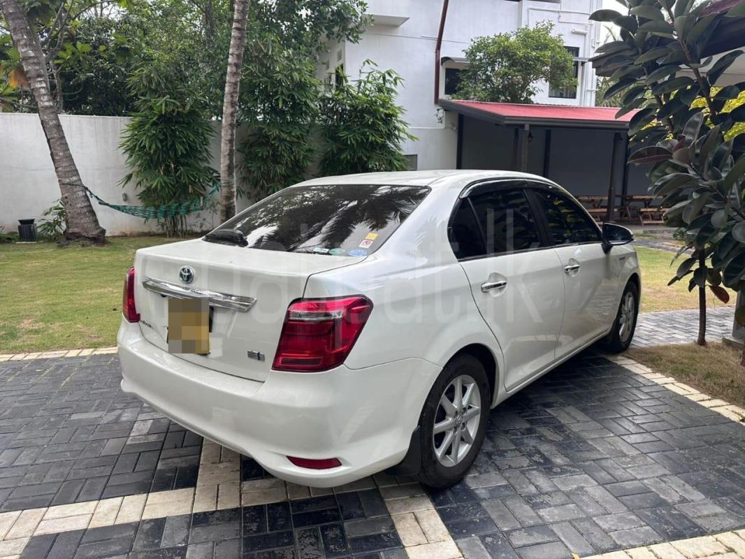 Toyota Axio 2016 - භාවිතා කරන ලද කාර් sale in Sri Lanka - patpat.lk