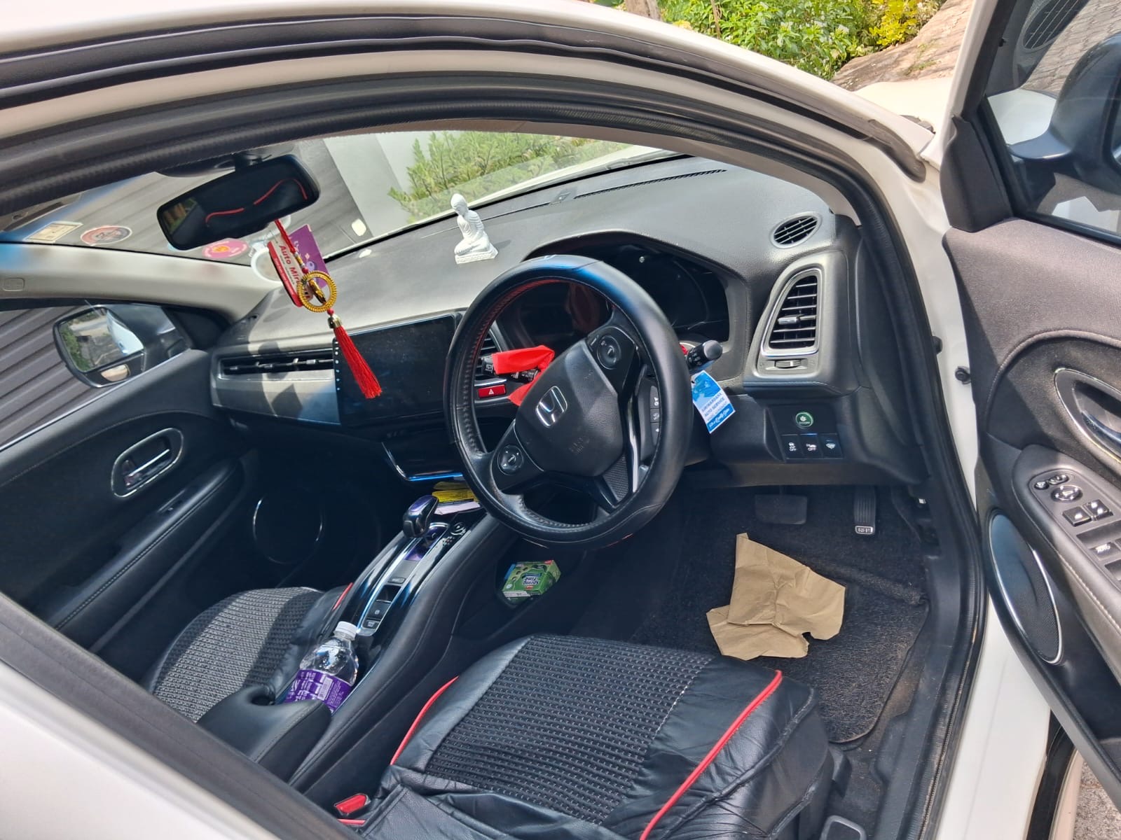 Honda Vezel 2015 - பயன்படுத்தப்பட்டது SUV sale in Sri Lanka - patpat.lk