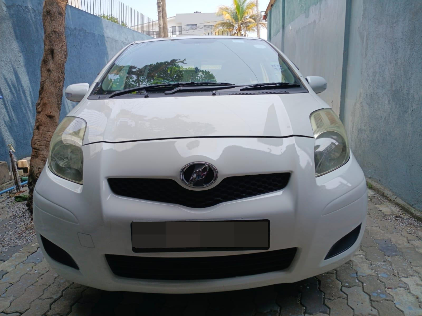 Toyota Vitz 2007 ads-image-1