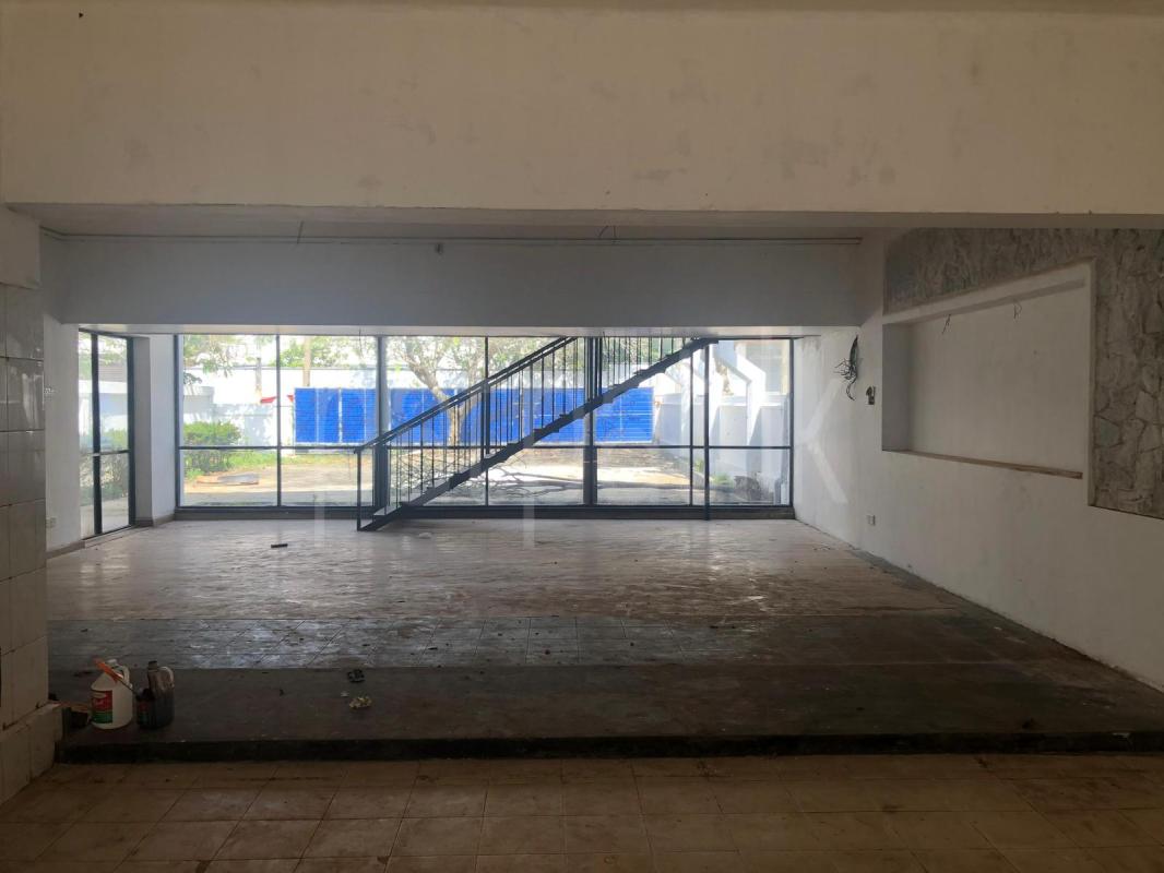 Building for Rent in Bambalapitiya (Colombo 04)