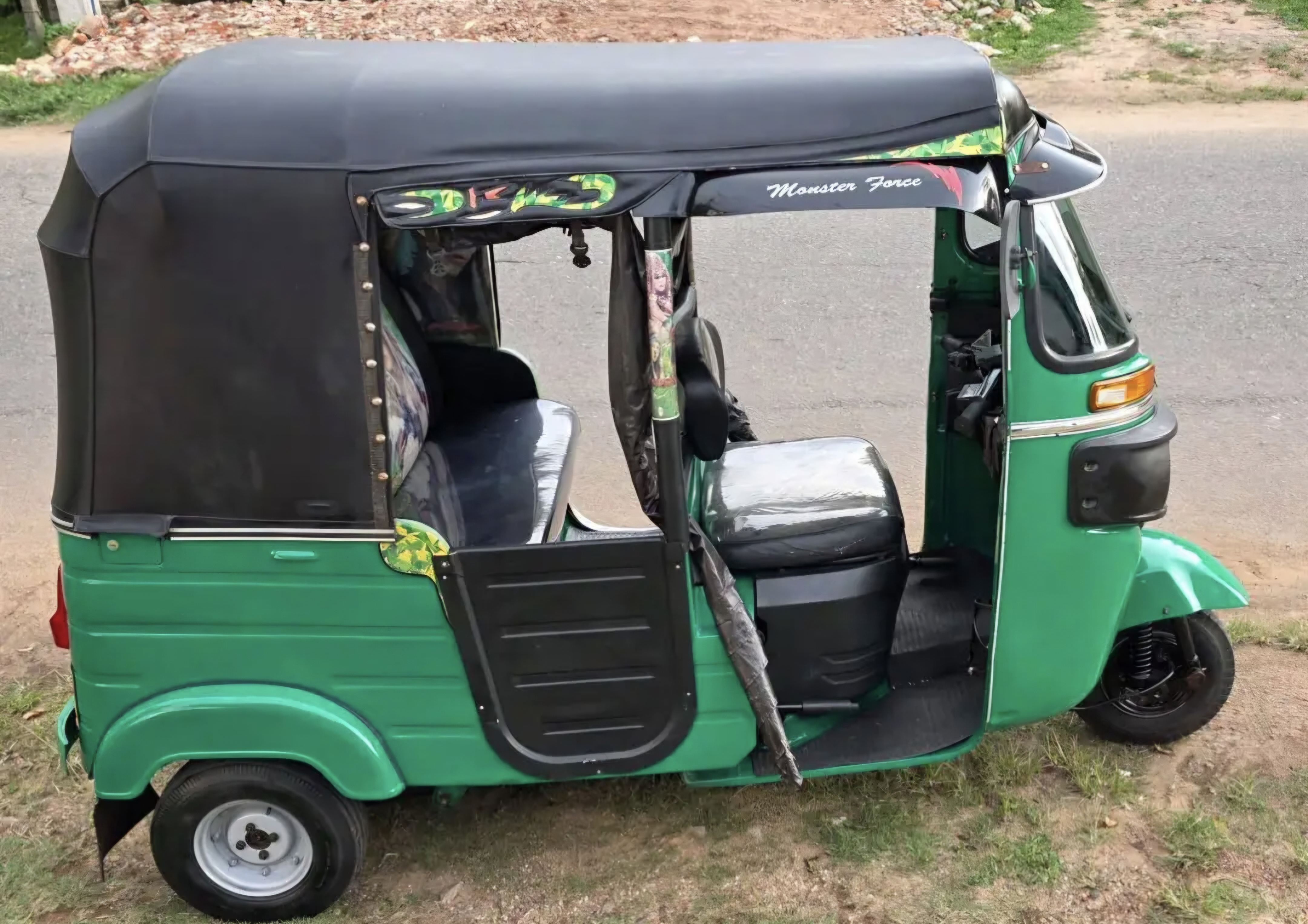 Bajaj Three Wheel 2016 - භාවිතා කරන ලද ත්‍රිරෝද රථය sale in Sri Lanka - patpat.lk