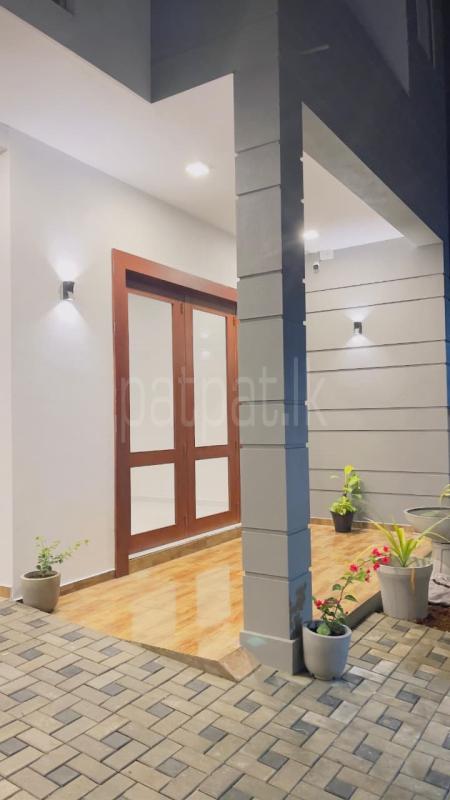 House for Sale in Athurugiriya