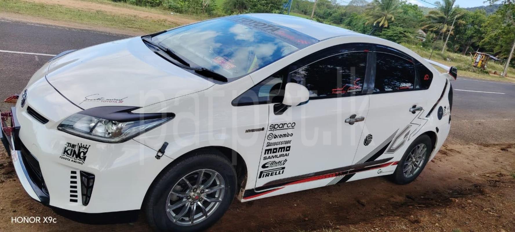 Toyota Prius 2014 - பயன்படுத்தப்பட்டது கார் sale in Sri Lanka - patpat.lk