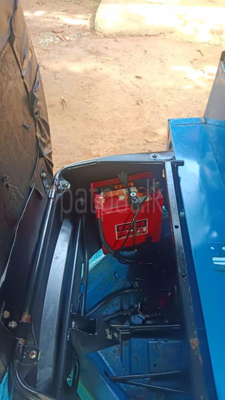 Bajaj Three Wheel 2016 - பயன்படுத்தப்பட்டது முச்சக்கர வண்டி sale in Sri Lanka - patpat.lk