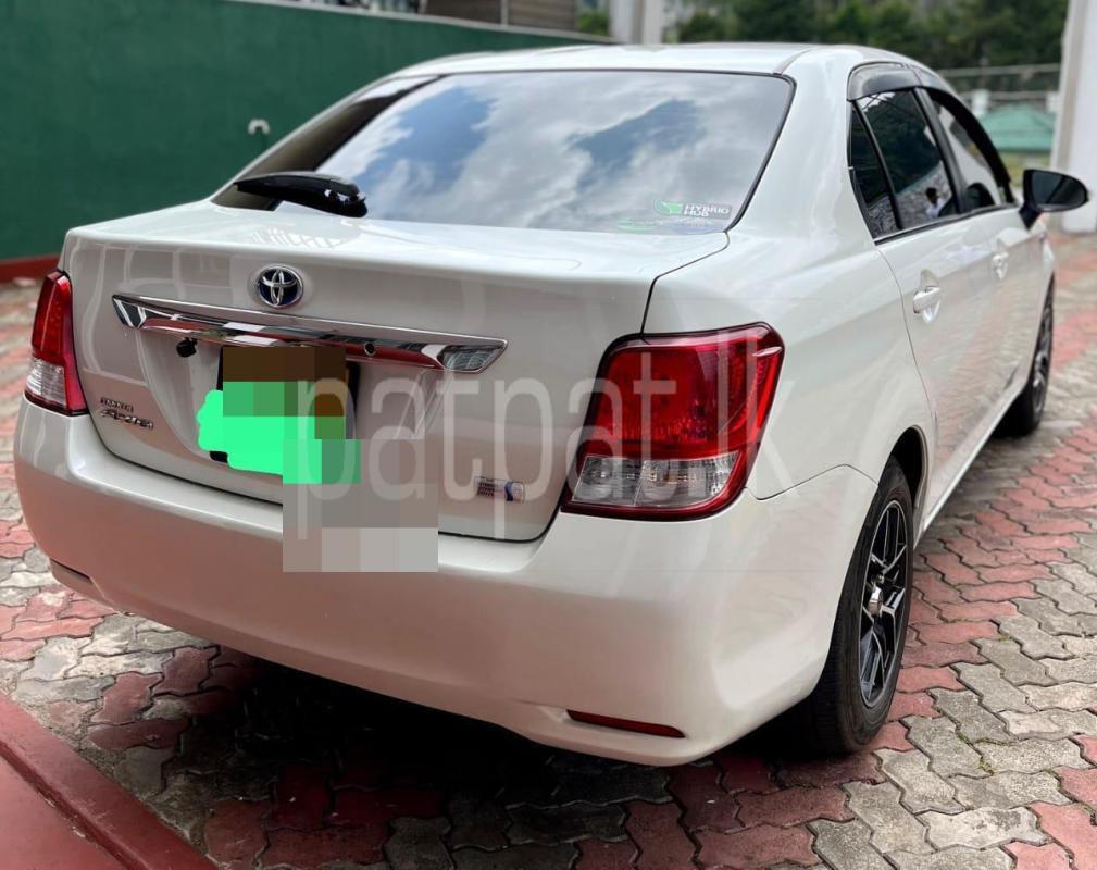 Toyota Axio 2014 - பயன்படுத்தப்பட்டது கார் sale in Sri Lanka - patpat.lk