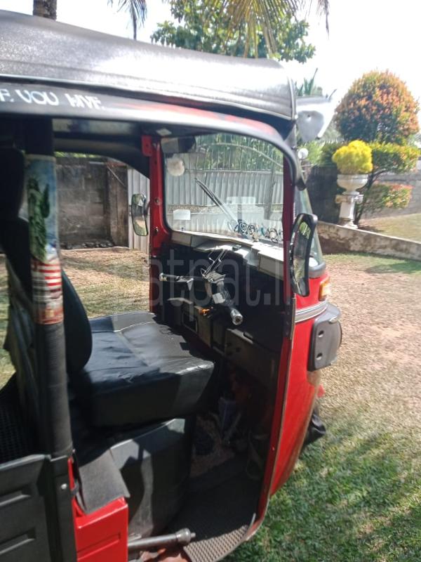 Bajaj Three Wheel 2015 - Used Three wheeler sale in Sri Lanka - patpat.lk