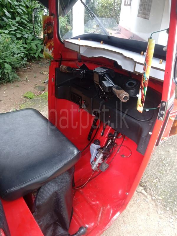 Bajaj 4 stroke 2011 - பயன்படுத்தப்பட்டது முச்சக்கர வண்டி sale in Sri Lanka - patpat.lk