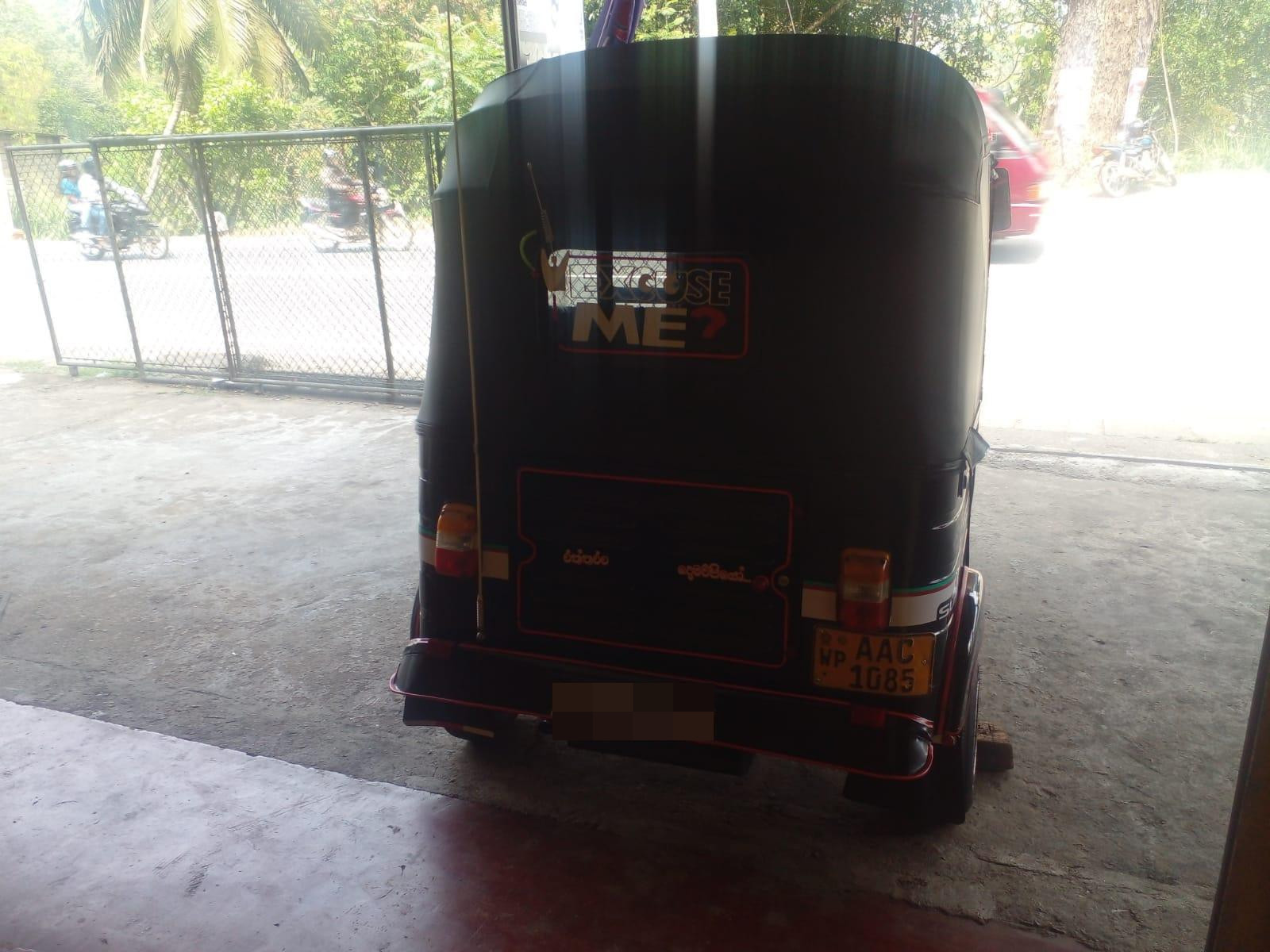 Bajaj Three Wheel 2012 - பயன்படுத்தப்பட்டது முச்சக்கர வண்டி sale in Sri Lanka - patpat.lk