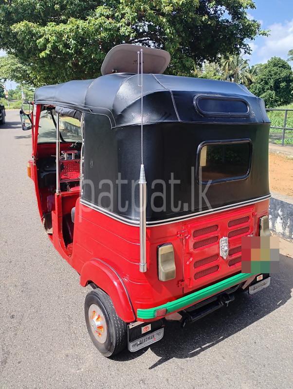 Bajaj Three Wheel 2013 - பயன்படுத்தப்பட்டது முச்சக்கர வண்டி sale in Sri Lanka - patpat.lk