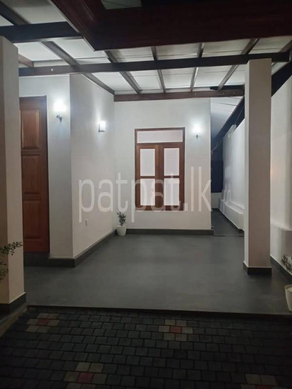 House for Sale in Weliveriya ads-image-1