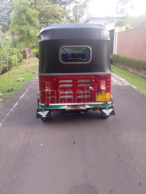 Bajaj Three Wheel 2012 - பயன்படுத்தப்பட்டது முச்சக்கர வண்டி sale in Sri Lanka - patpat.lk