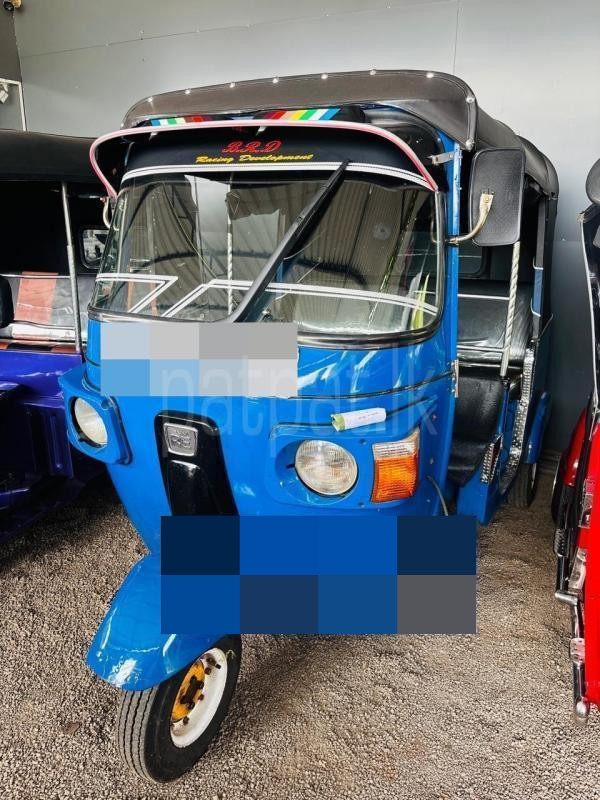 Bajaj Three Wheel 2011 - பயன்படுத்தப்பட்டது முச்சக்கர வண்டி sale in Sri Lanka - patpat.lk