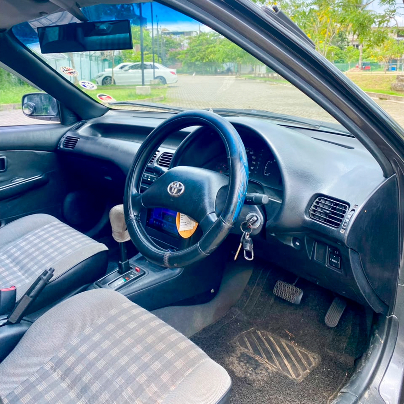 Toyota Corolla 1994 - பயன்படுத்தப்பட்டது கார் sale in Sri Lanka - patpat.lk