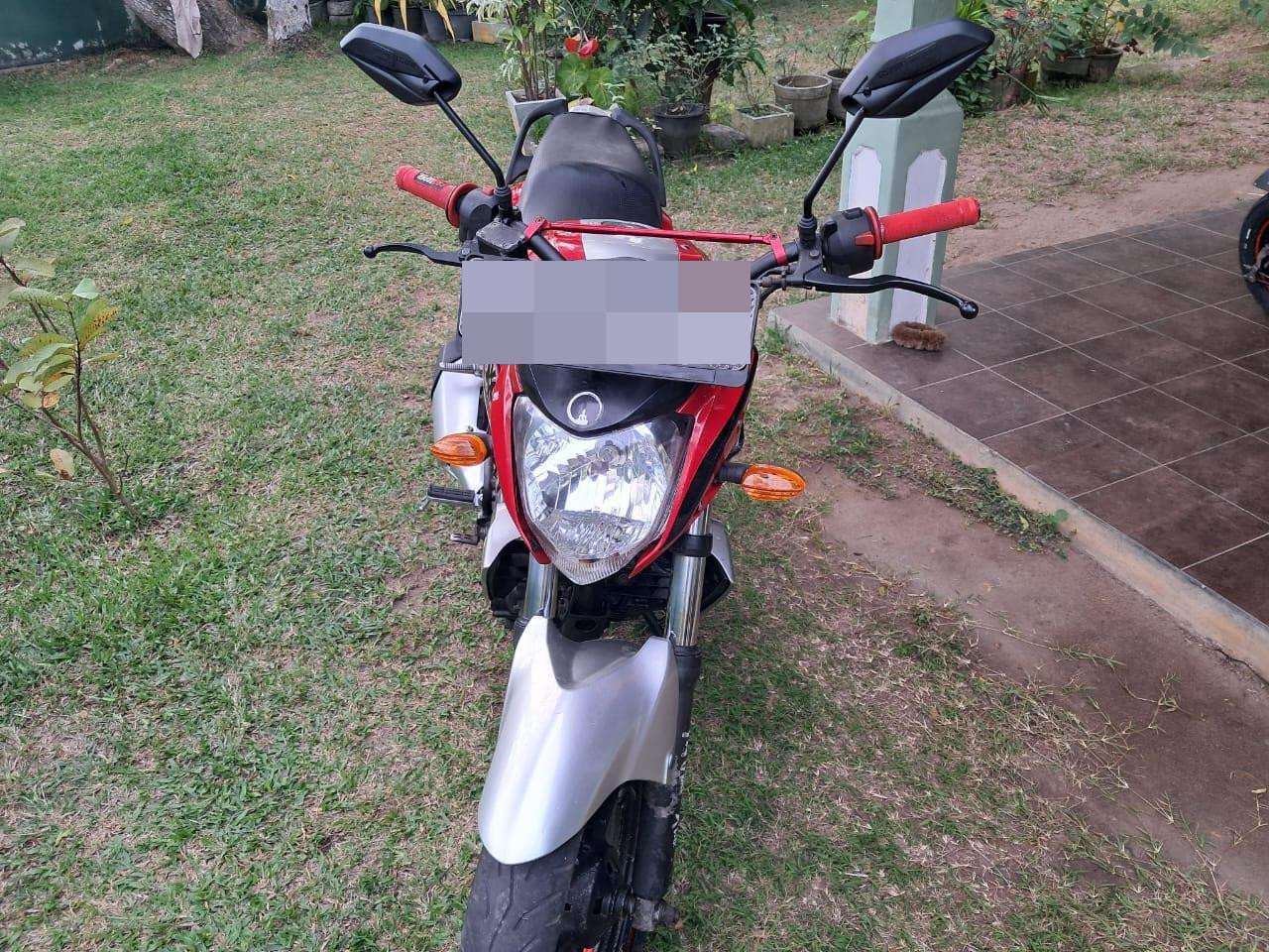 Yamaha FZ 2015 - பயன்படுத்தப்பட்டது பைக் sale in Sri Lanka - patpat.lk