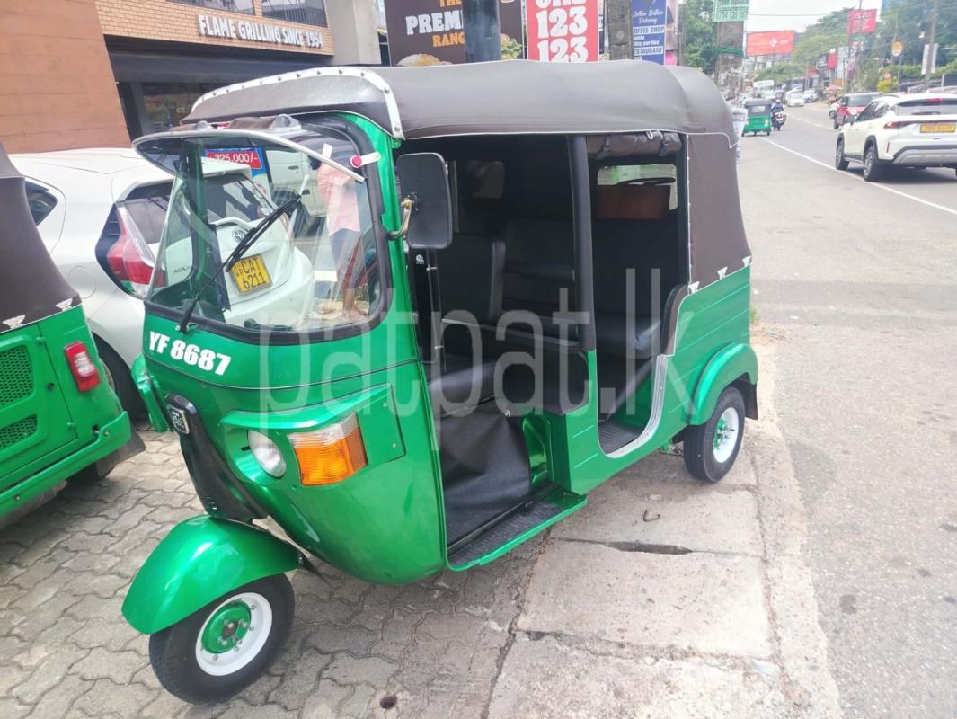 Bajaj 4 stroke 2010 - பயன்படுத்தப்பட்டது முச்சக்கர வண்டி sale in Sri Lanka - patpat.lk