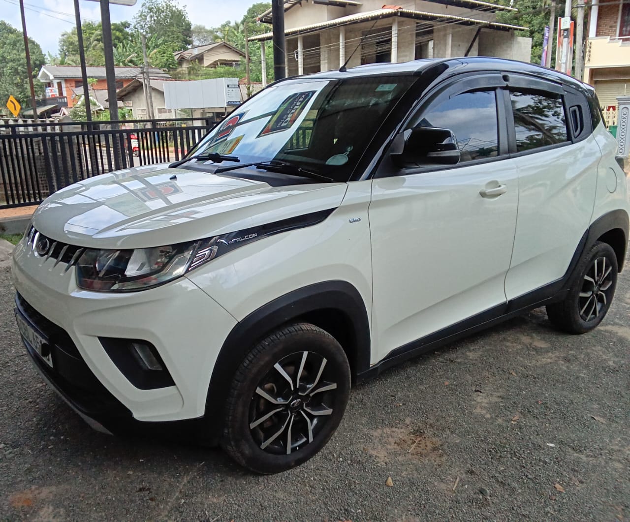 Mahindra KUV 2020 - பயன்படுத்தப்பட்டது SUV sale in Sri Lanka - patpat.lk