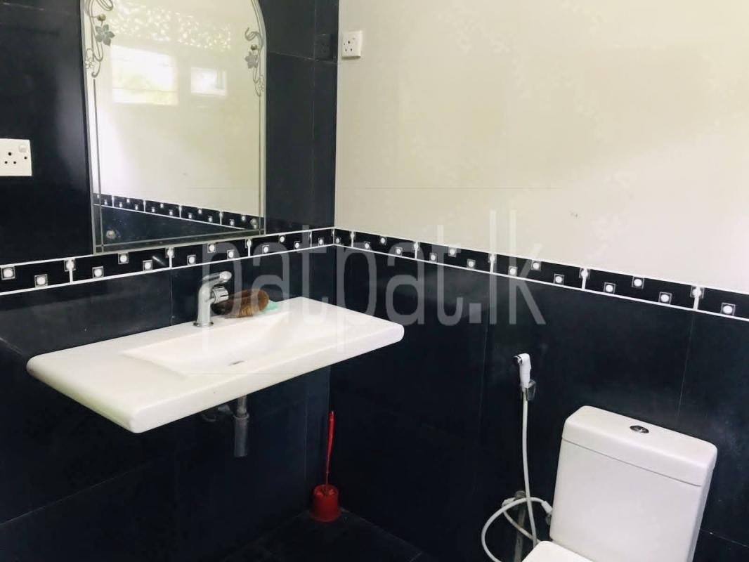 House for Sale in Nittambuwa