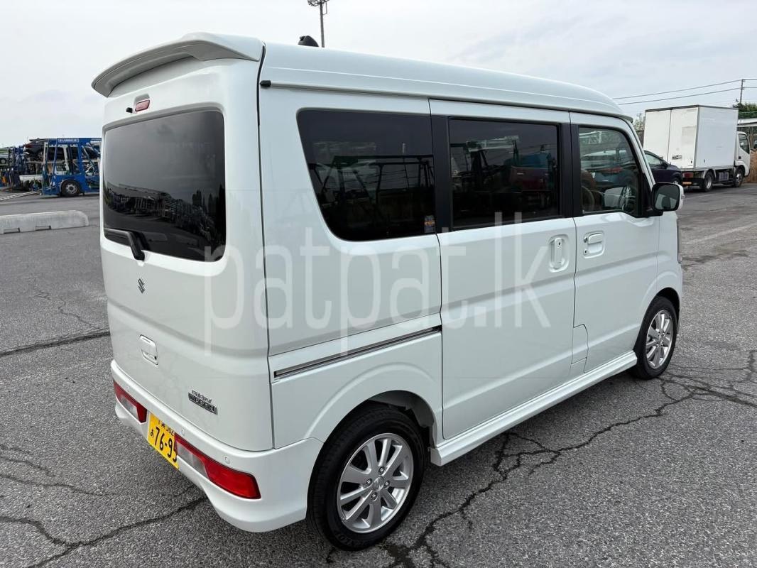 Advertisement image 6