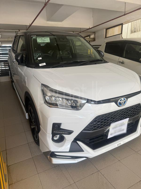 Toyota Raize 2025 - சான்றளிக்கப்பட்டது SUV sale in Sri Lanka - patpat.lk