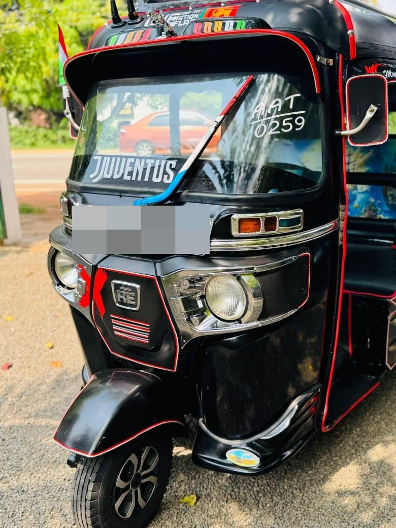 Bajaj Three Wheel 2014 - Used Three wheeler sale in Sri Lanka - patpat.lk