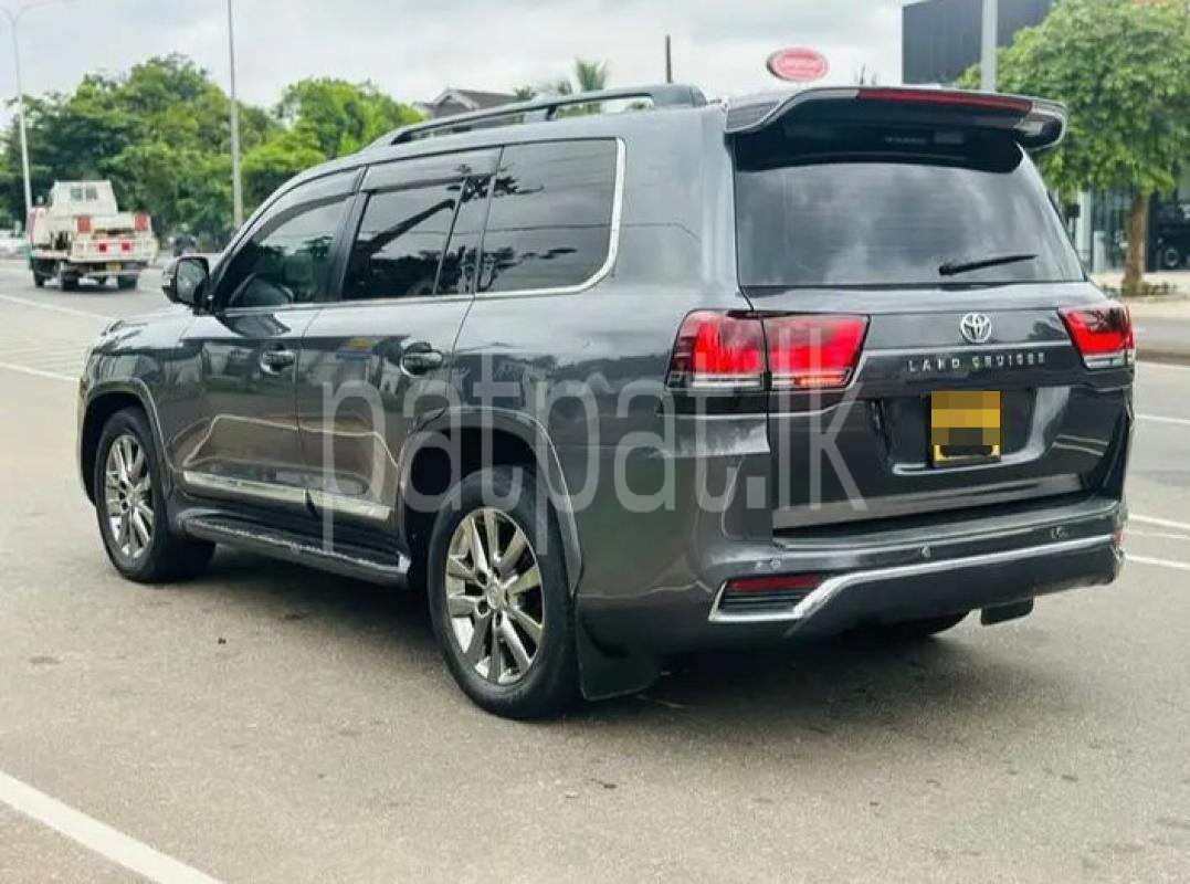 Advertisement image 6