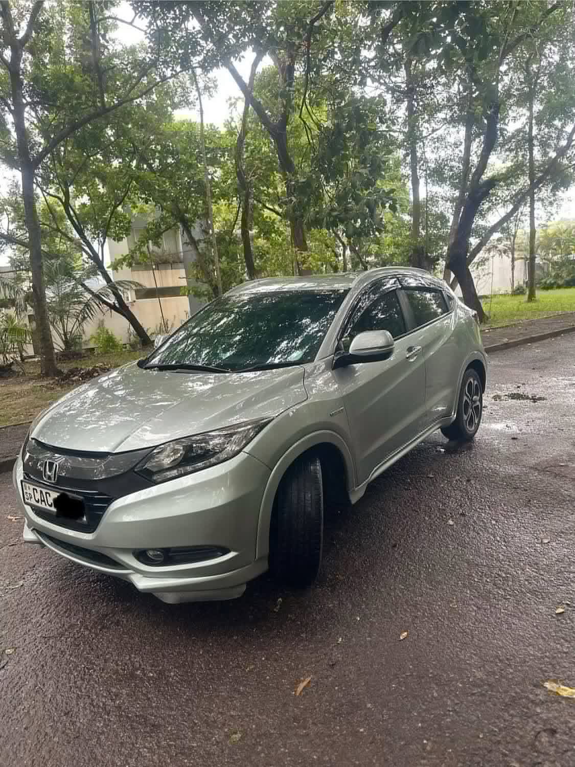 Honda Vezel 2014 - பயன்படுத்தப்பட்டது SUV sale in Sri Lanka - patpat.lk