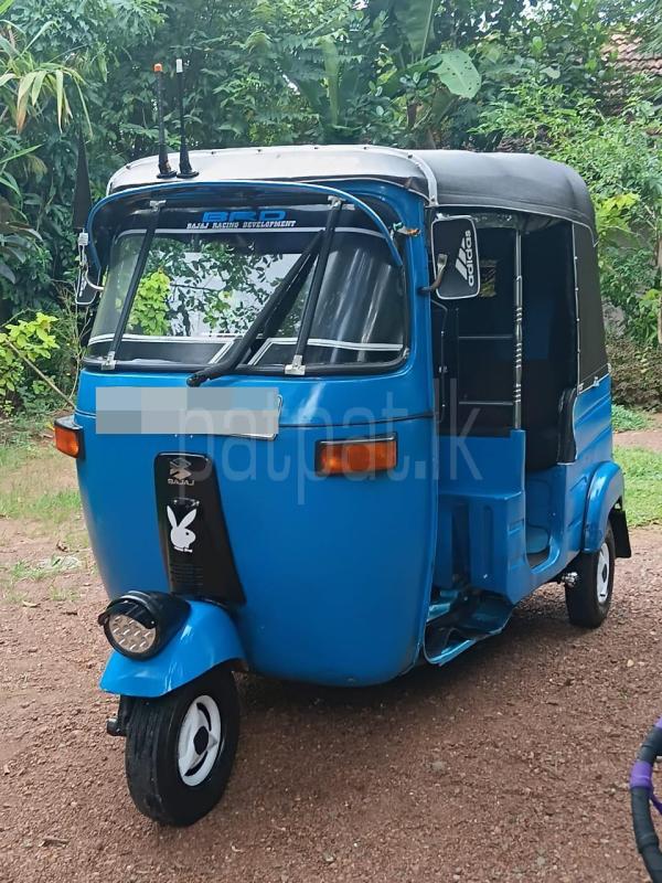 Bajaj 2 stroke 2004 - பயன்படுத்தப்பட்டது முச்சக்கர வண்டி sale in Sri Lanka - patpat.lk